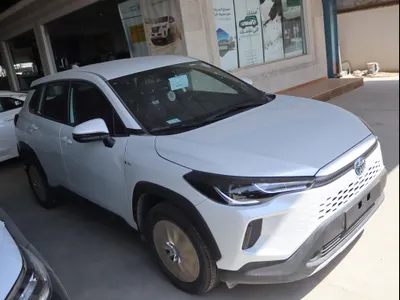 2025 تويوتا كورولا كروس