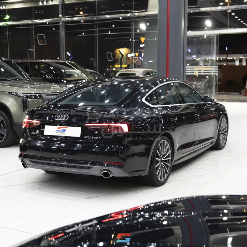 2022 اودي اي 5 40 تي اف اس اي اس لاين