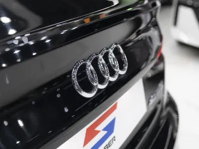 2022 اودي اي 5 40 تي اف اس اي اس لاين