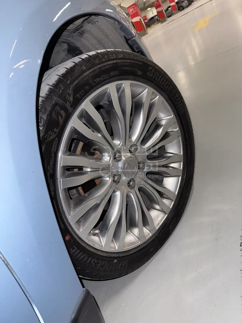 2012 كرايسلر 200 سي ليمتد