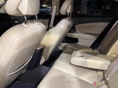 2012 كرايسلر 200 سي ليمتد