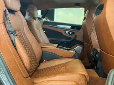 2022 Lamborghini URUS