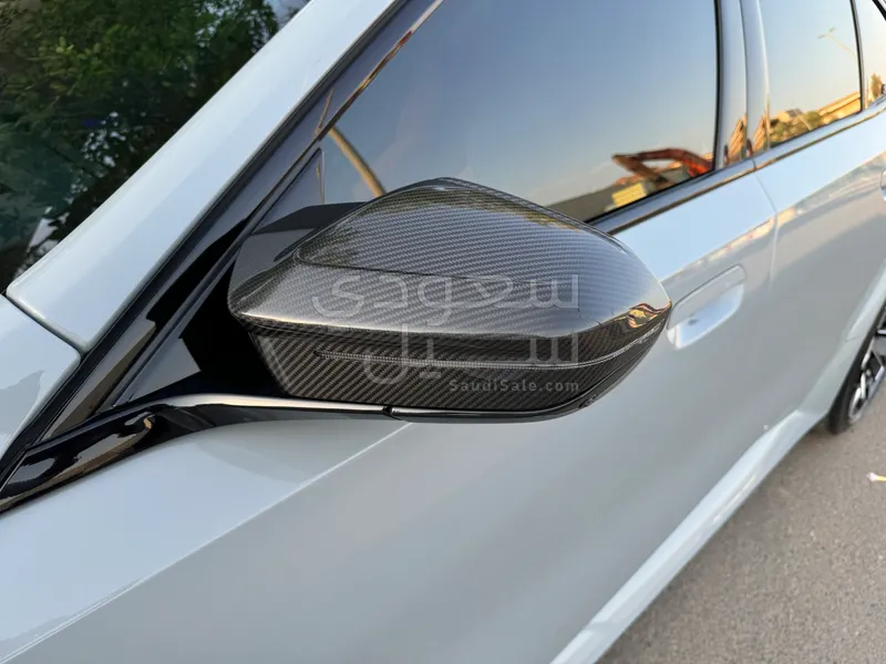 2025 BMW M Series M5