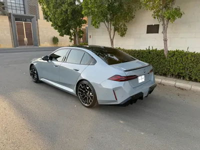 2025 BMW M Series M5