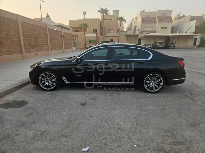 2017 بي ام دبليو الفئة السابعة 730 إل أي