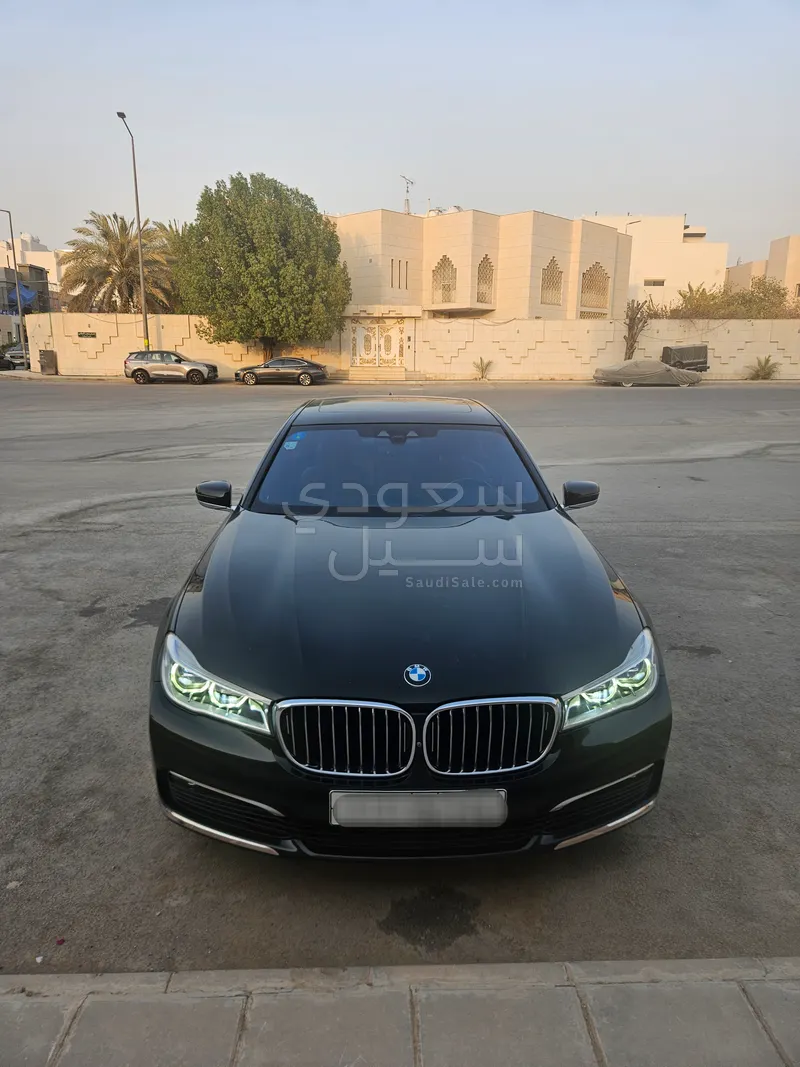 2017 بي ام دبليو الفئة السابعة 730 إل أي
