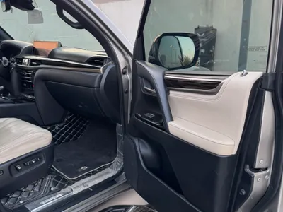 2018 Lexus LX 570