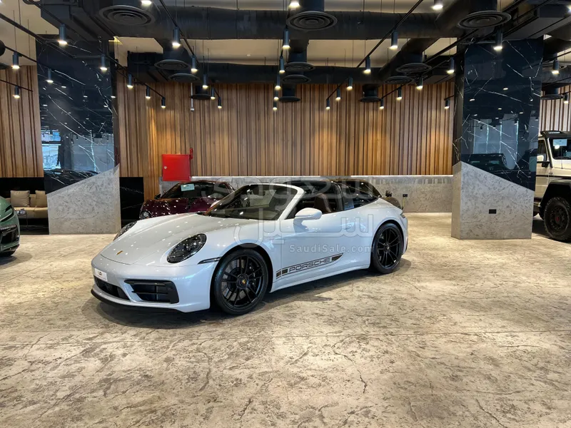 2024 بورش 911 تارجا 4 جي تي اس