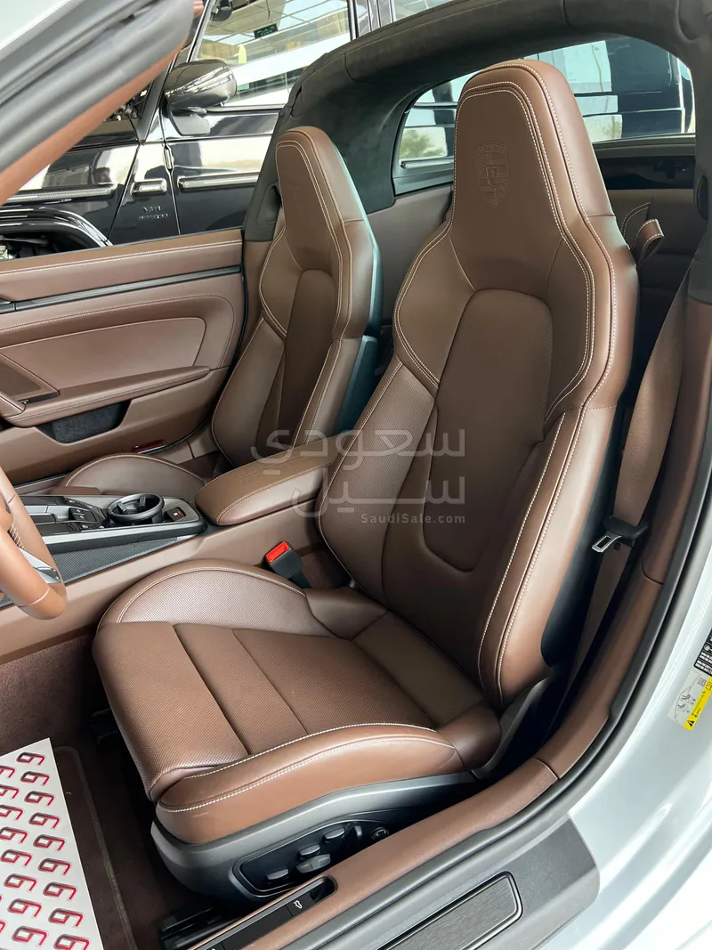 2024 بورش 911 تارجا 4 جي تي اس