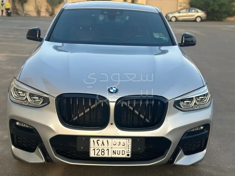 2021 بي ام دبليو الفئة اكس 4