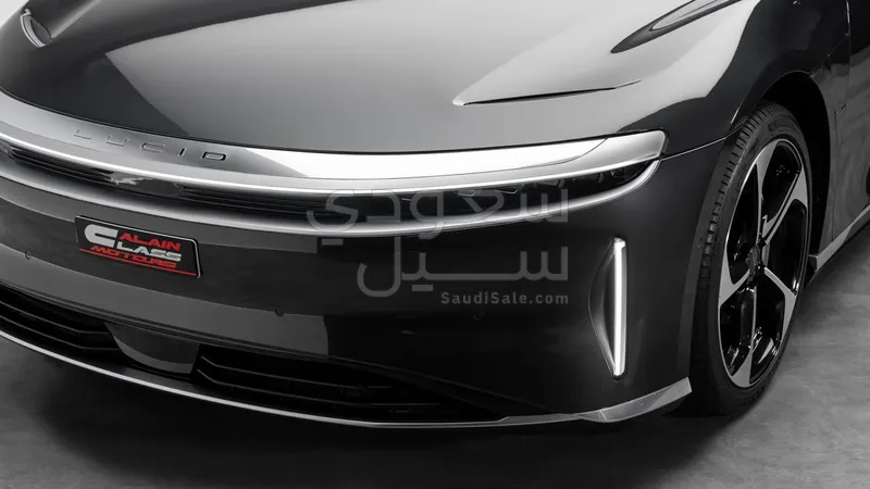 2025 لوسيد اير تورينج