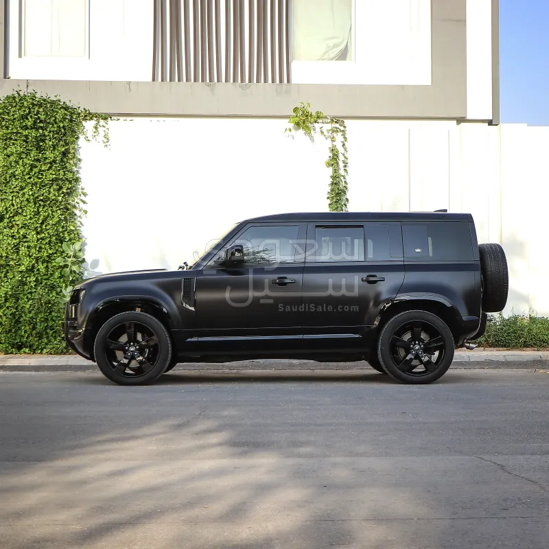 2023 Land Rover Defender