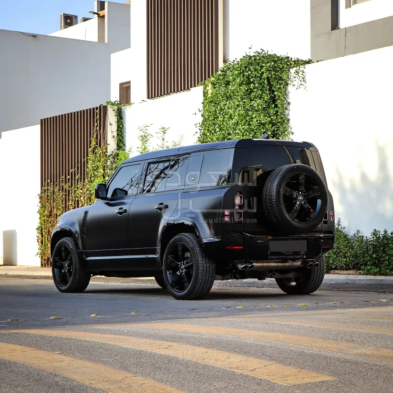 2023 Land Rover Defender