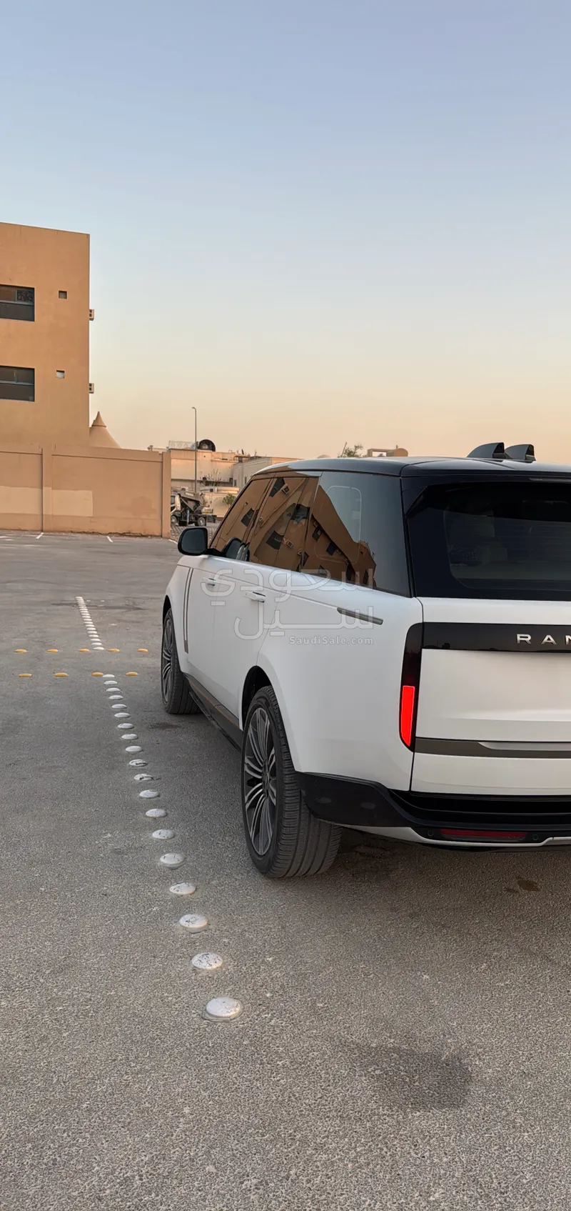 2023 لاند روفر رينج روفر اتش اس اي