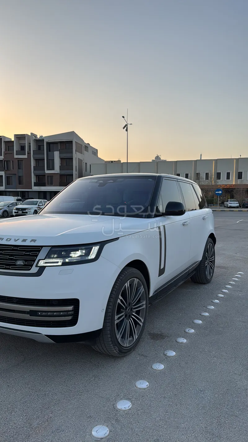 2023 لاند روفر رينج روفر اتش اس اي