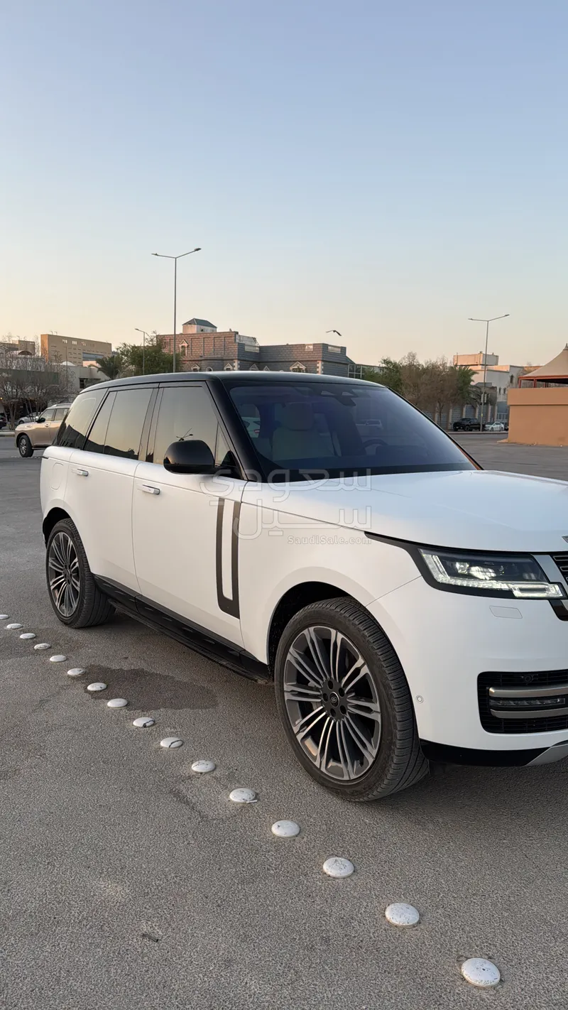 2023 لاند روفر رينج روفر اتش اس اي