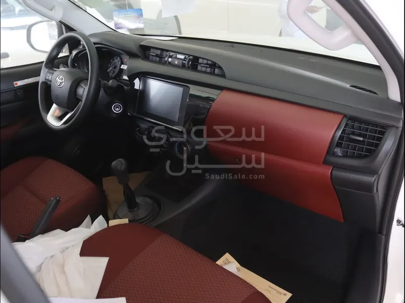2025 تويوتا هاي لوكس غمارتين