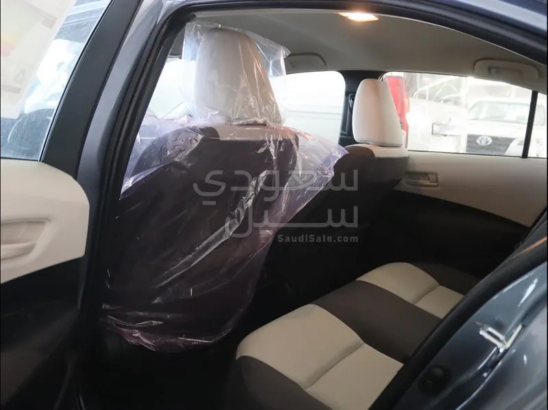 2025 تويوتا كورولا