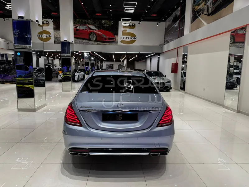 2017 Mercedes-Benz S 63 AMG
