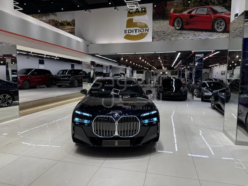 2024 BMW 7 Series 740i