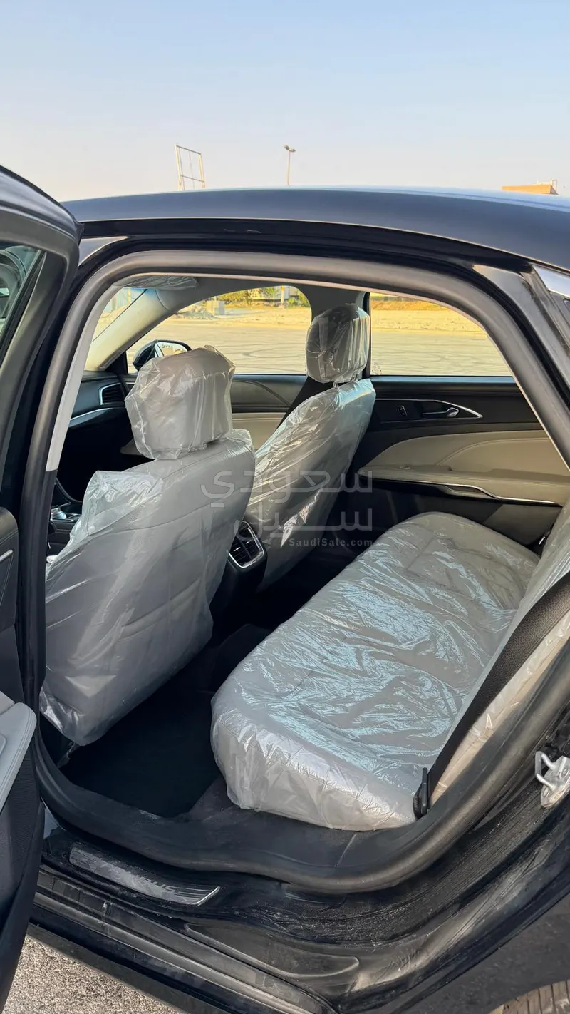 2020 Ford Taurus