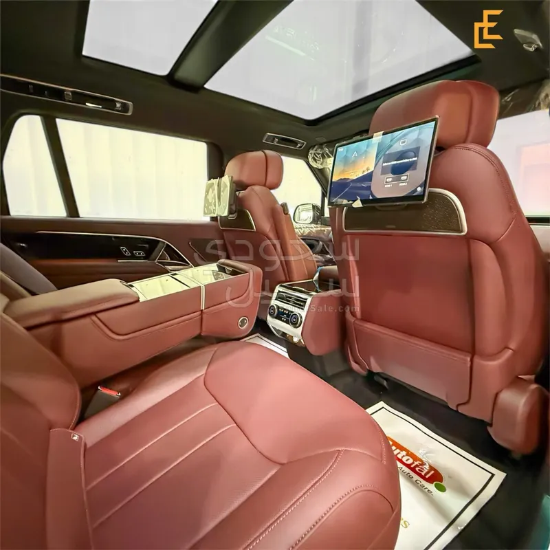 2025 Land Rover Range Rover Autobiography