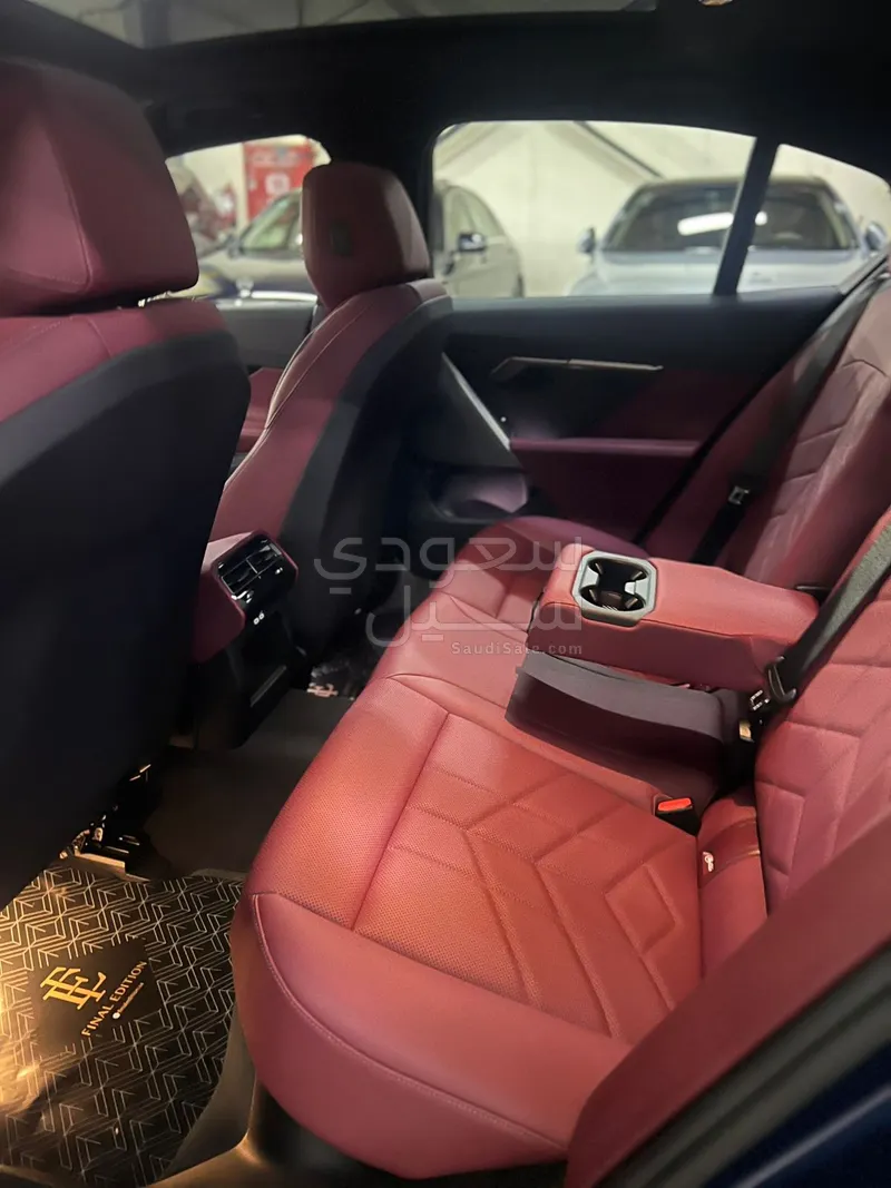 2024 BMW 5 Series 520i