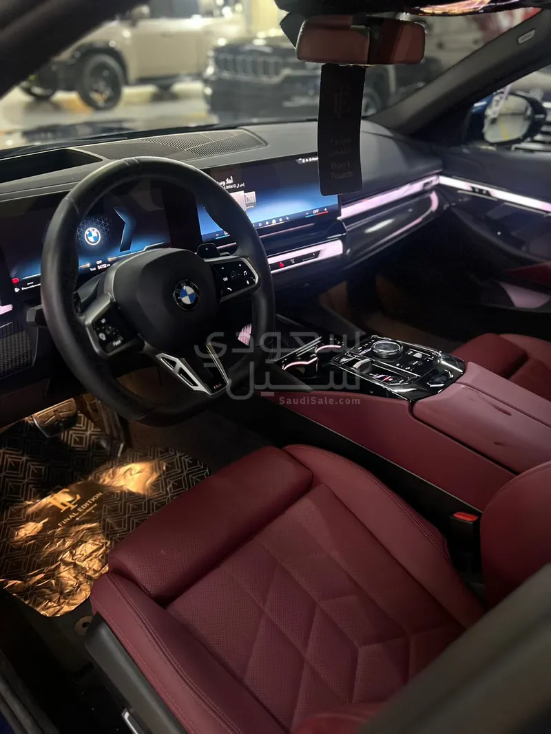 2024 BMW 5 Series 520i
