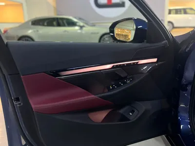 2024 BMW 5 Series 520i