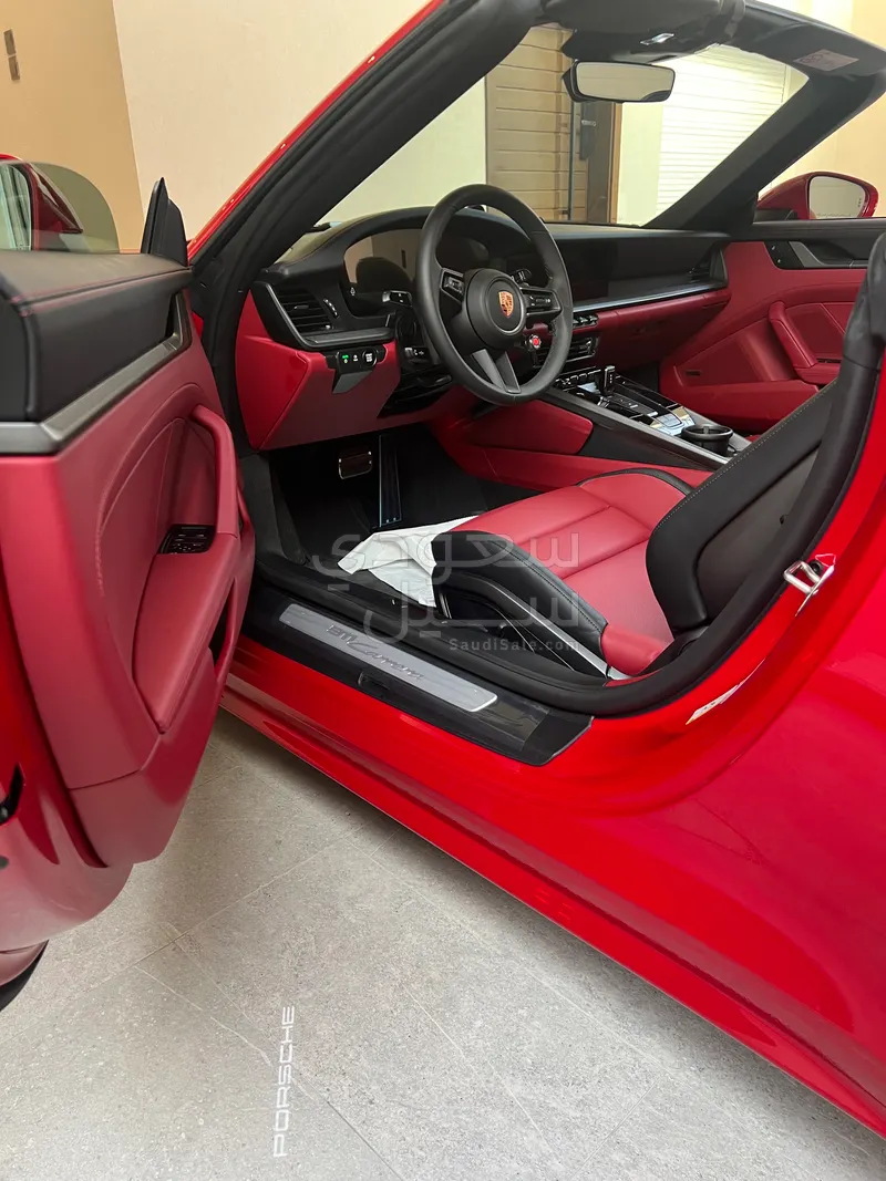 2026 Porsche 911 Carrera Cabriolet