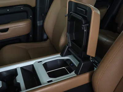 2025 Land Rover Defender