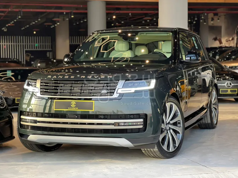 2025 Land Rover Range Rover Vogue SE