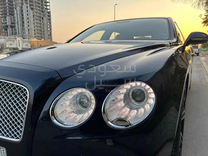 2015 بنتلي كونتيننتل فلاينج سبير