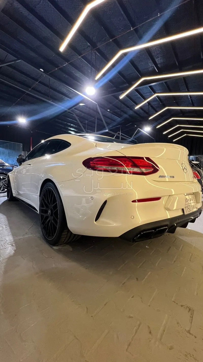 2017 Mercedes-Benz C 63S AMG