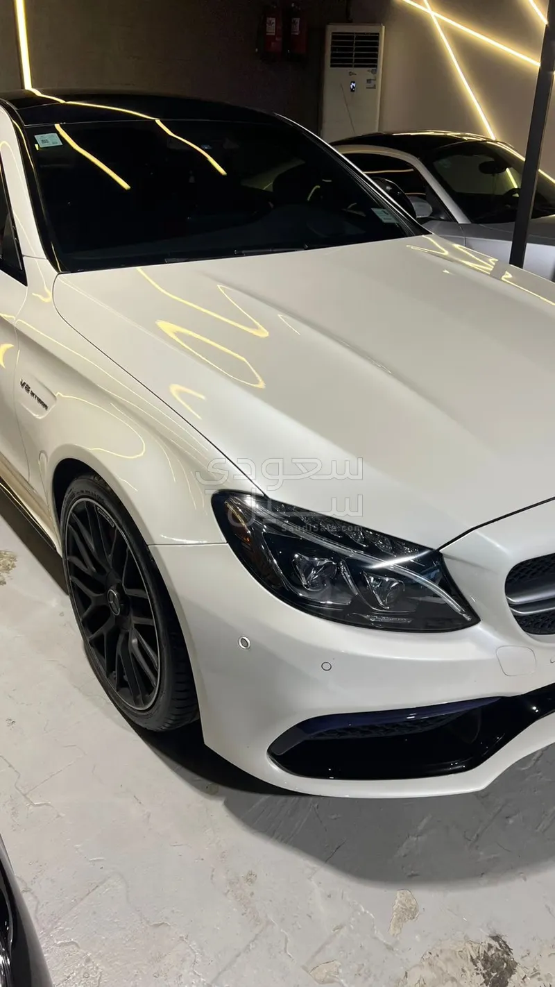 2017 Mercedes-Benz C 63S AMG