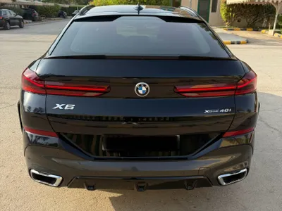 2021 BMW X Series 6 M Kit