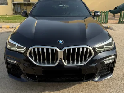2021 BMW X Series 6 M Kit