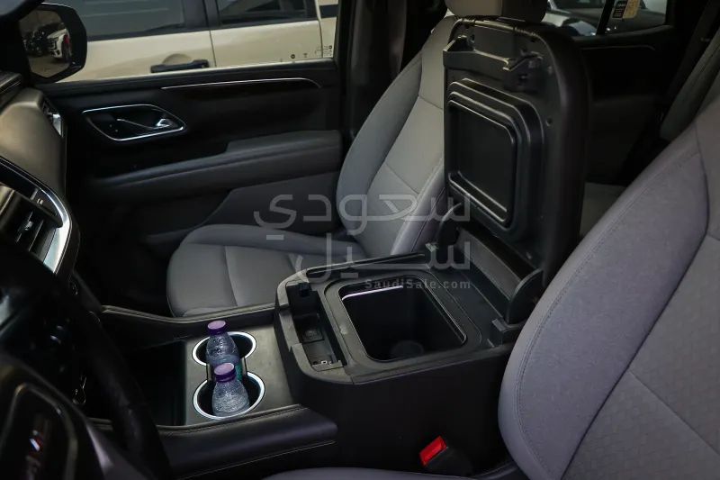 2021 GMC Yukon SLE