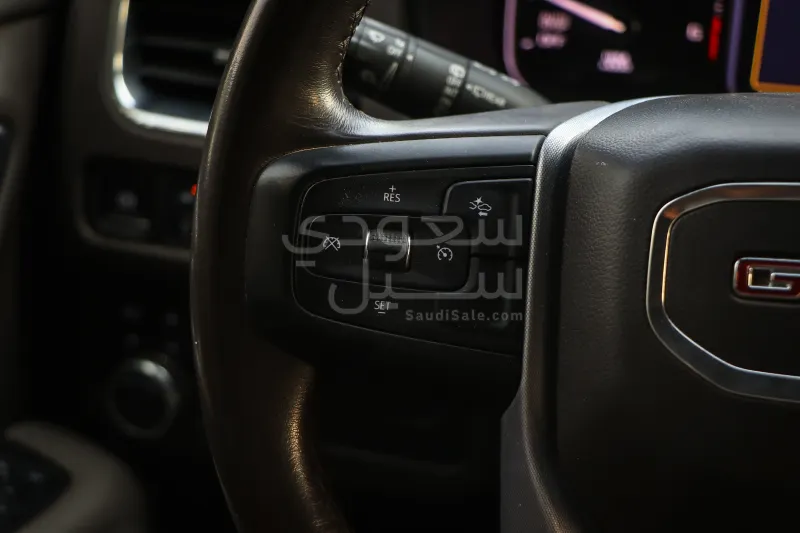 2021 GMC Yukon SLE