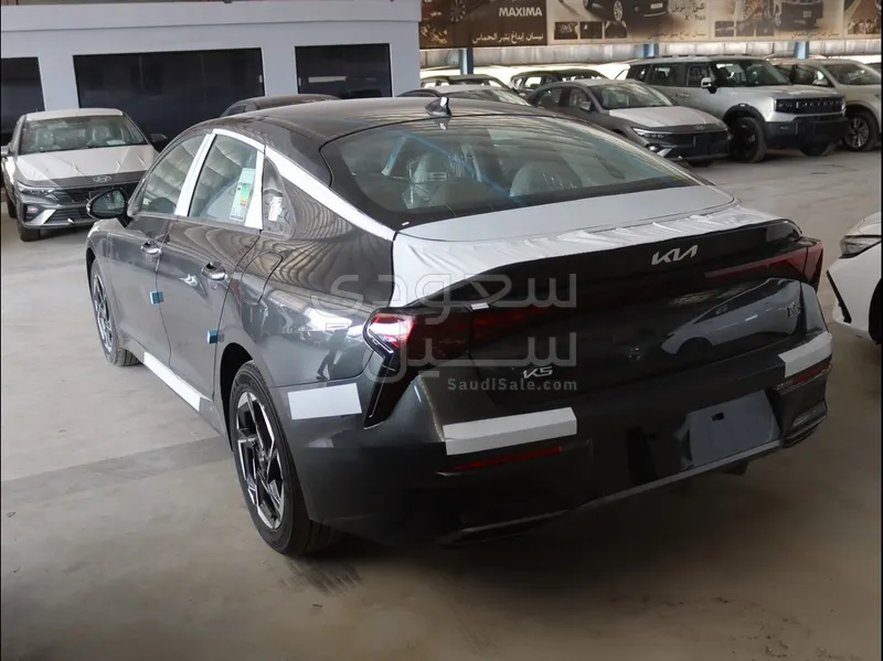 2026 Kia K5