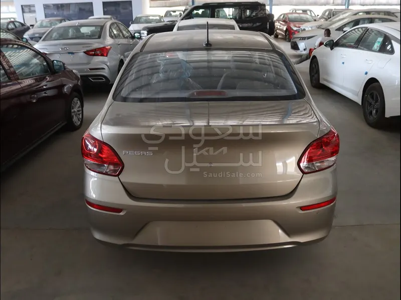 2025 كيا بيجاس