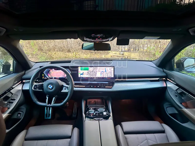 2024 BMW 5 Series 520i