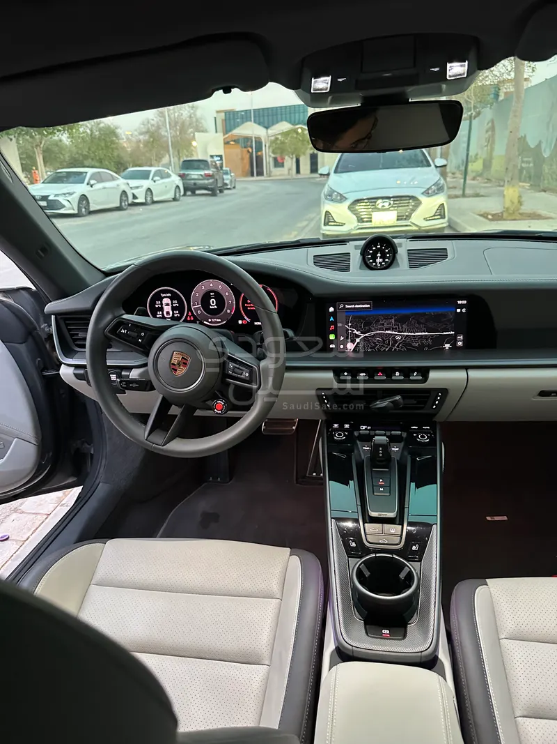 2025 Porsche 911 Carrera