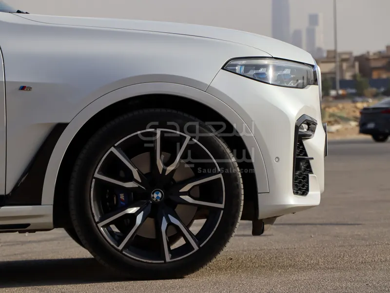 2020 BMW X Series 7 M kit