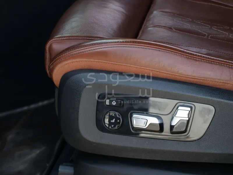 2020 BMW X Series 7 M kit