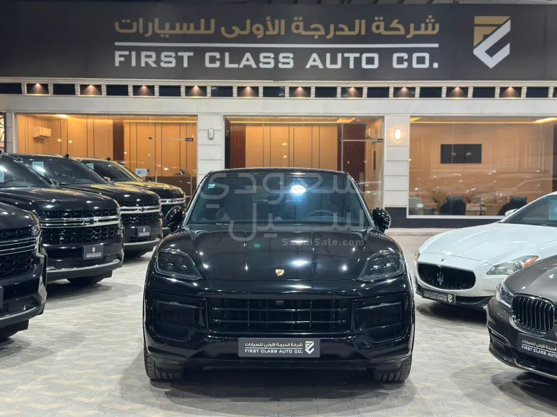 2025 Porsche Cayenne GTS