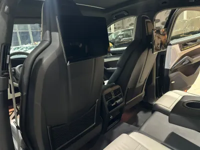 2025 Porsche Cayenne GTS