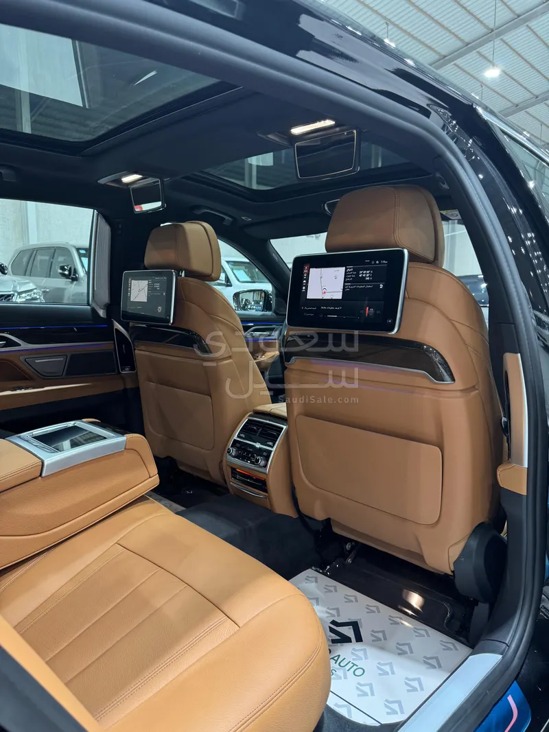 2022 BMW 7 Series 730Li