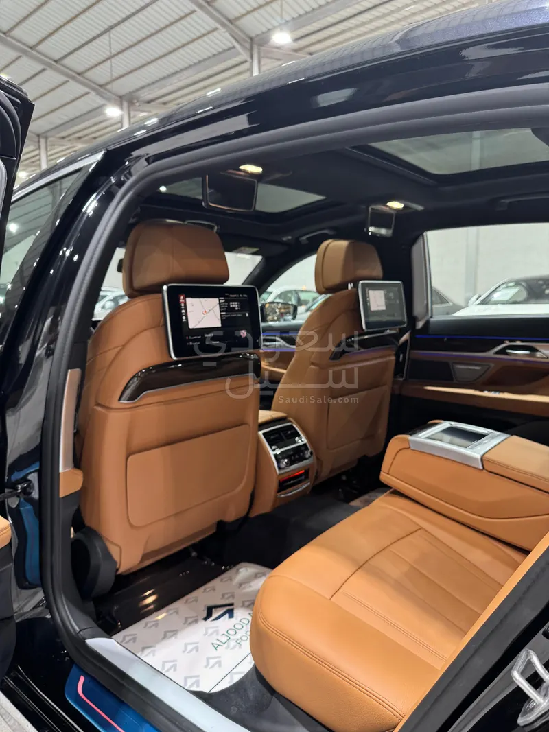 2022 BMW 7 Series 730Li
