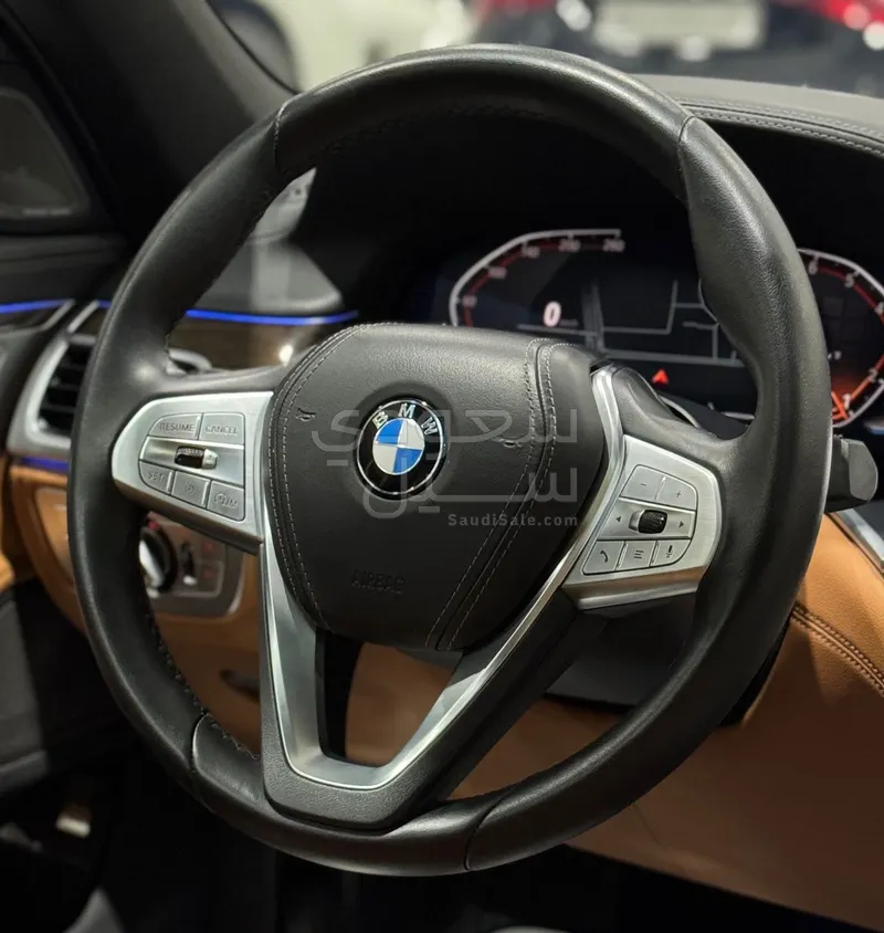 2022 BMW 7 Series 730Li